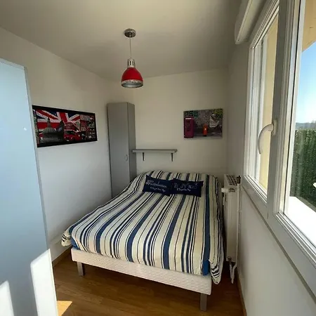 Chaleureux , Cosy, Bien Equipe Et Bien Place Lägenhet *